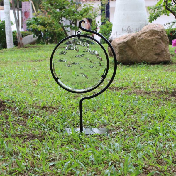 Magiscope glass with metal shelf - Image 3