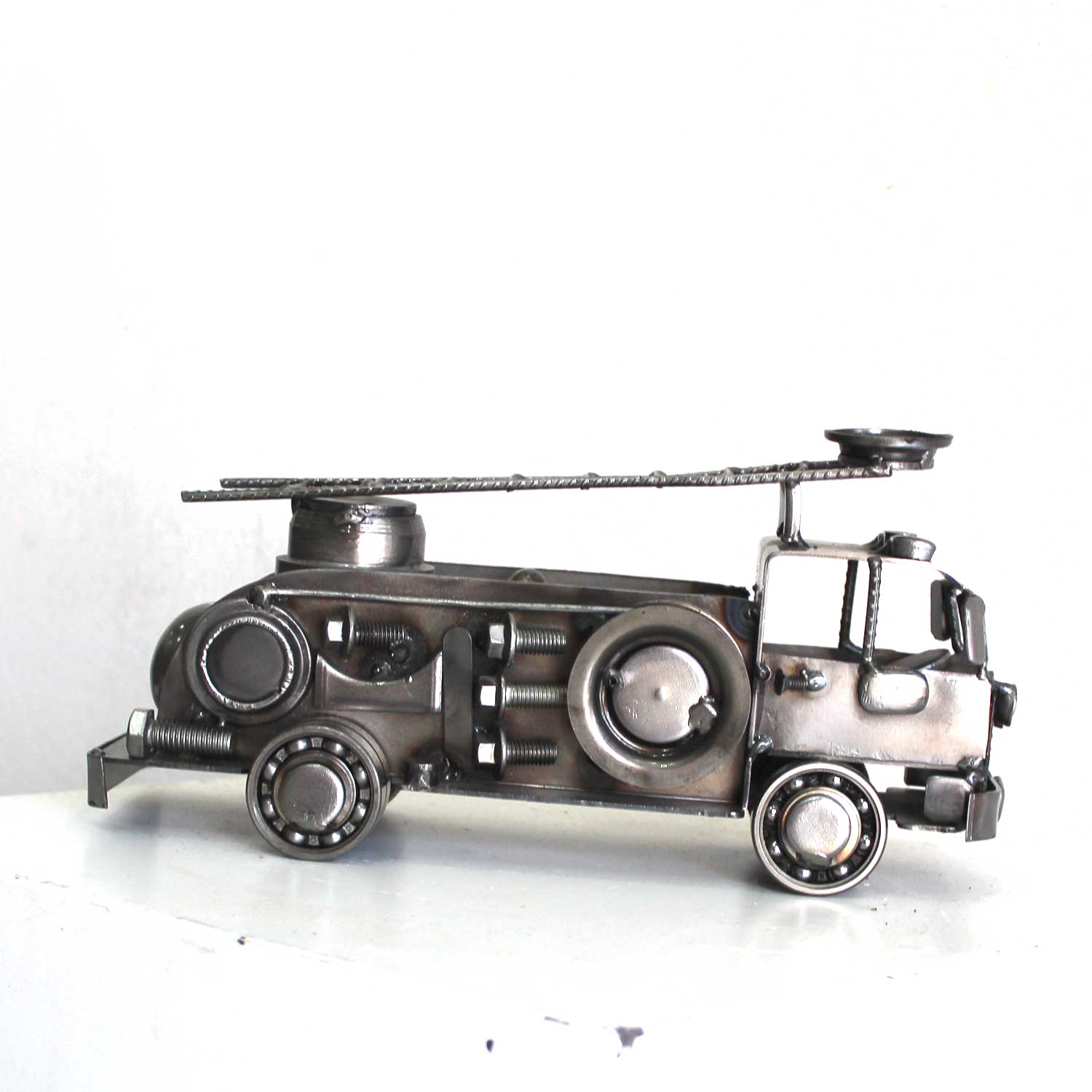 Fire Truck 10.50"L x 6"H - Image 2