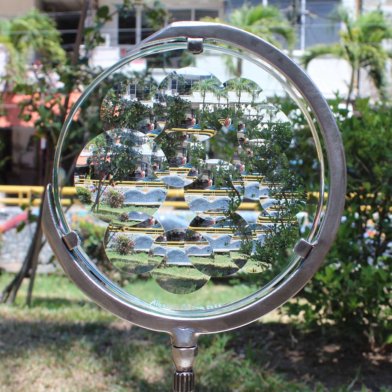 5001 Magiscope 19.50" inches tall - Image 3